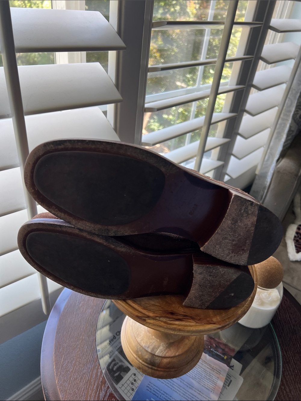 🛑1 hour sale. Tory Burch, 8.5, Chestnut Suede Tory Logo Ankle Boots - Picture 6 of 12